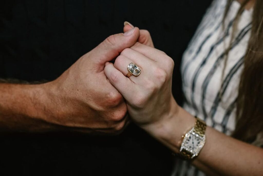 anello fidanzamento Taylor Swift
