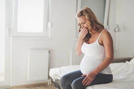 donna incinta con nausea