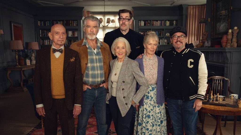 Il cast del film Netflix Il club dei delitti del giovedì