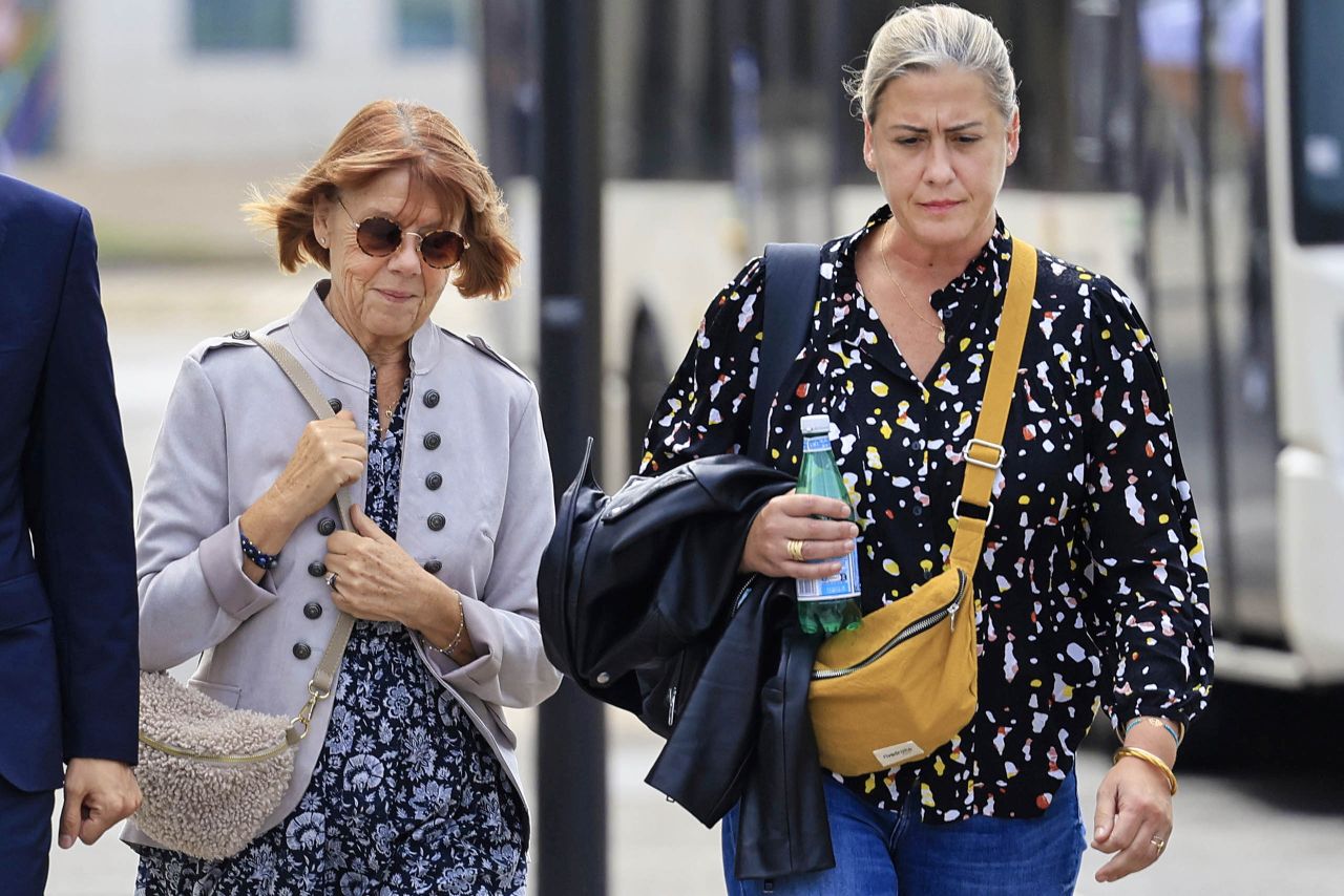  Giséle Pelicot e Caroline Darian 