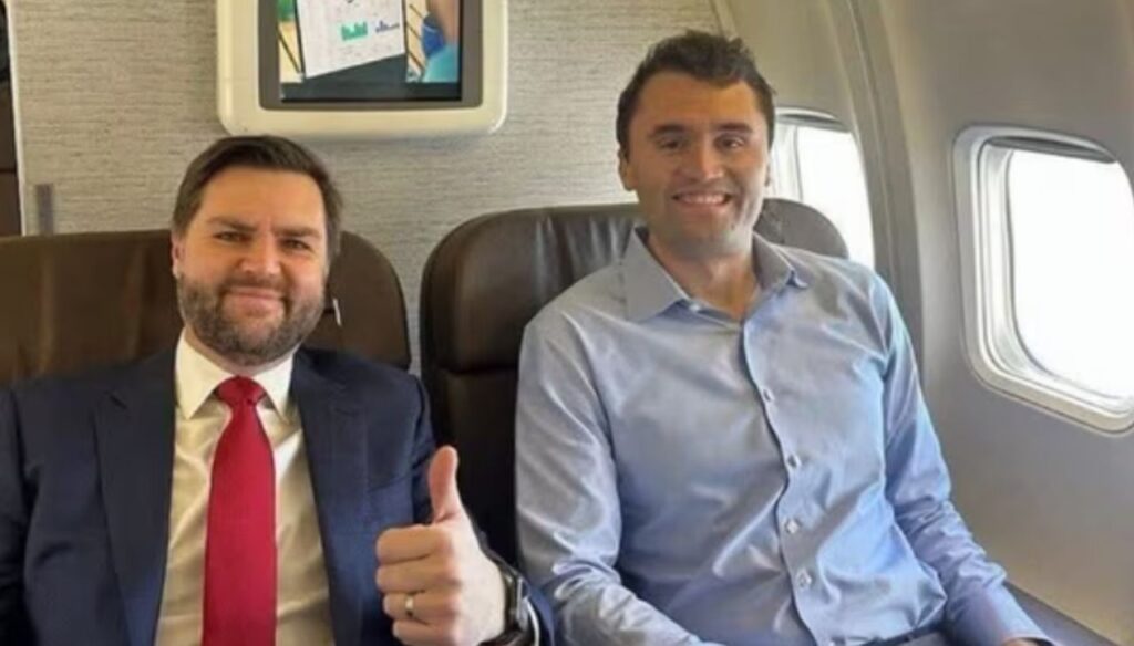 JD Vance con Charlie Kirk