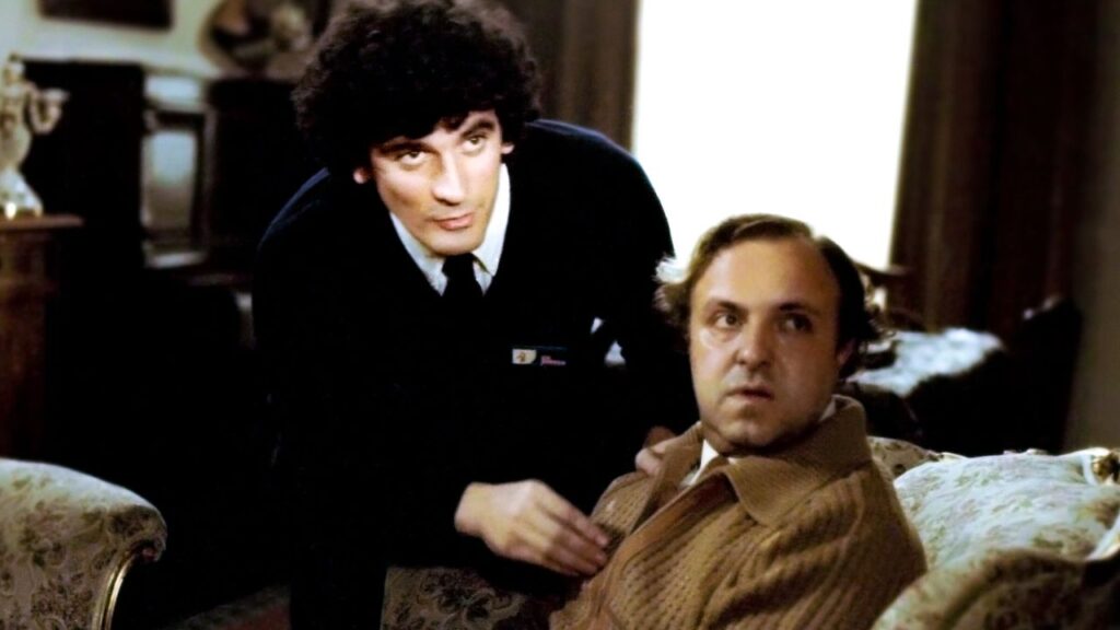 Massimo Troisi e Renato Scarpa in una scena di Ricomincio da tre