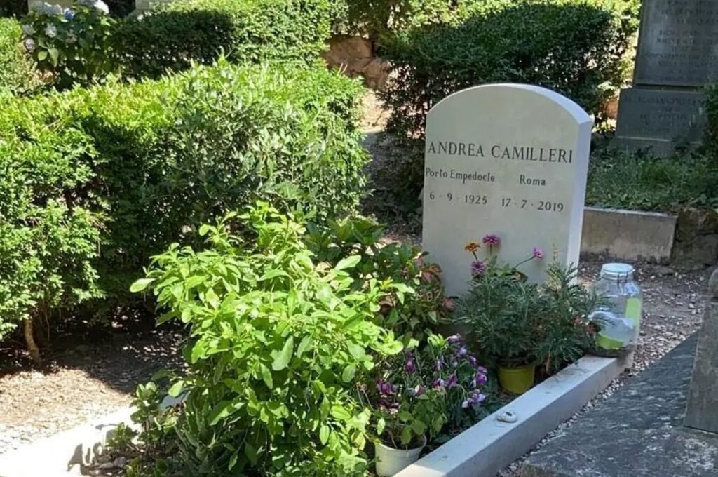 Tomba Andrea Camilleri
