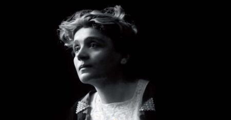 Un primo piano di Eleonora Duse