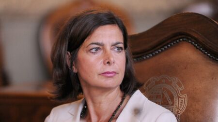 “Pussy pass” e “big bamboo”, Boldrini accusa la destra di Bari di sessismo: ecco cos’è successo L'ex Presidente della Camera Laura Boldrini