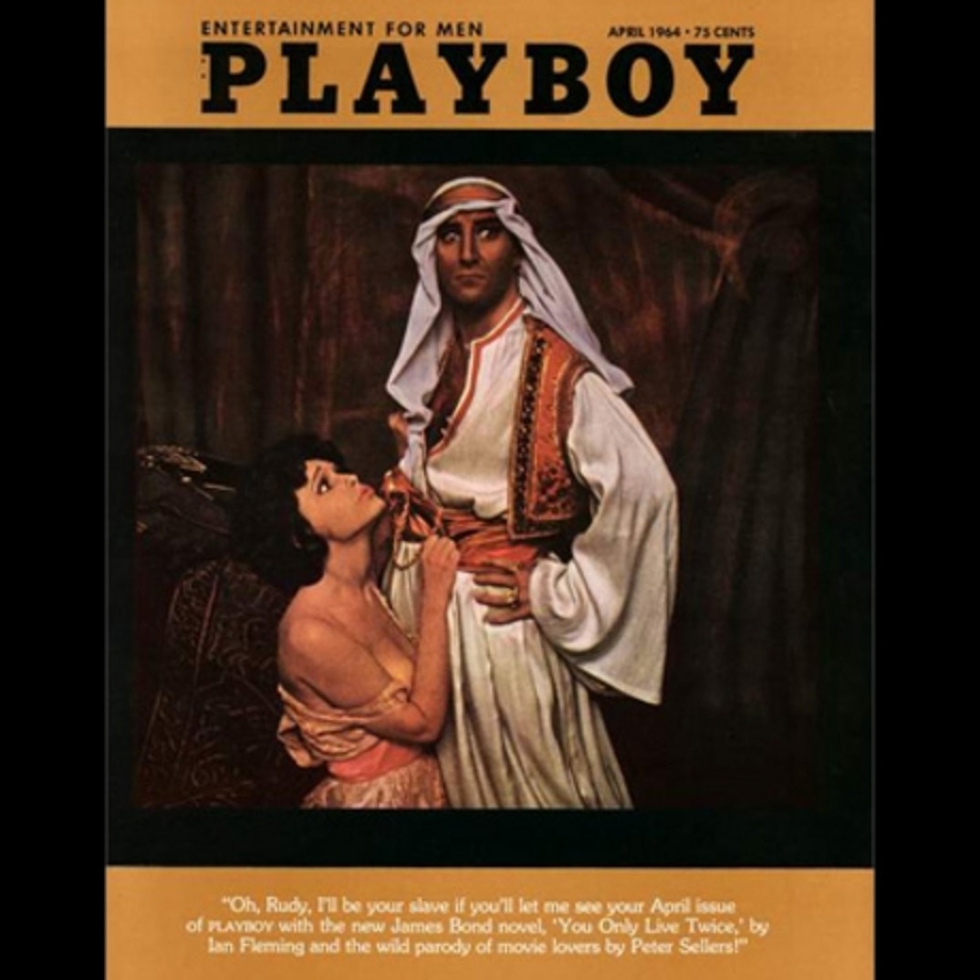 Per Sellers sulla copertina di Play Boy nei panni di Rodolfo Valentino