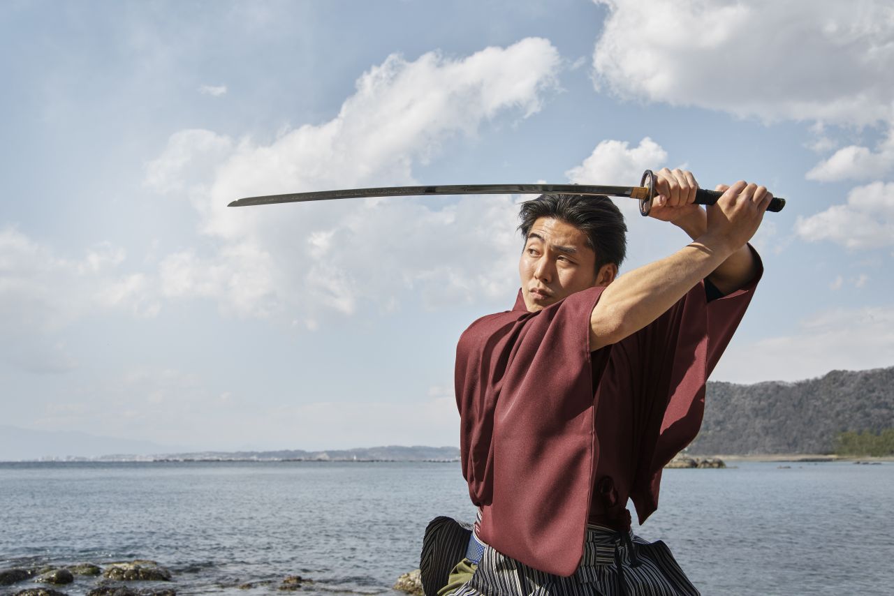 il segreto dei samurai per gambe forti la routine quotidiana che riduce il rischio di cadute negli anziani