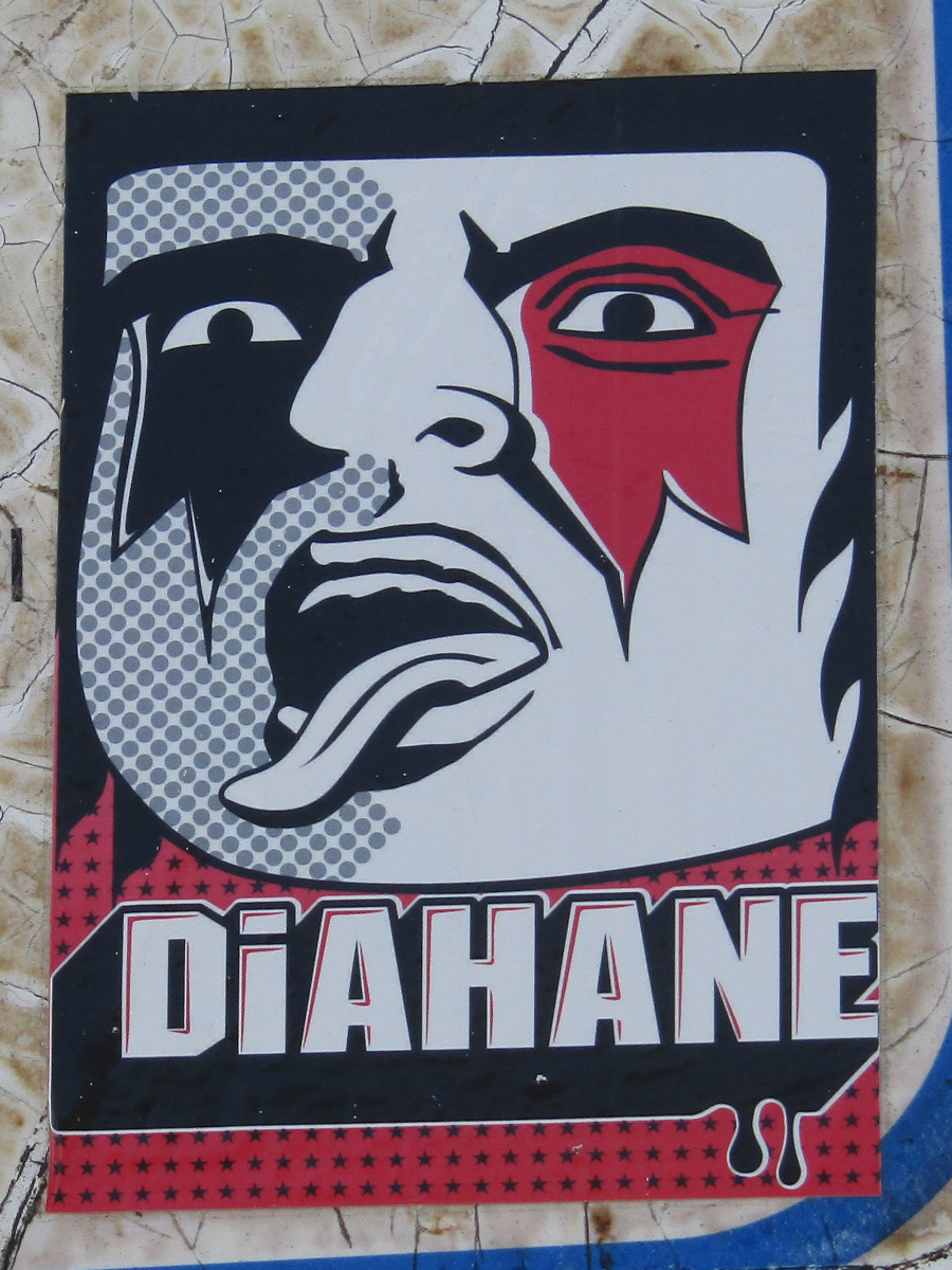 Una bestemmia "nascosta" in un adesivo toscano