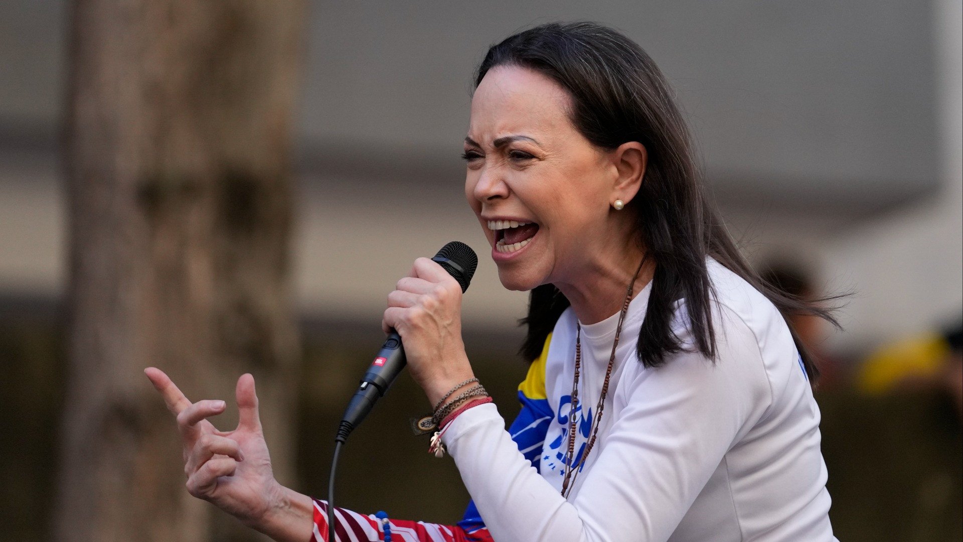 Premio Nobel per la pace 2025, a vincere è María Corina Machado la donna che sfida Maduro a testa alta