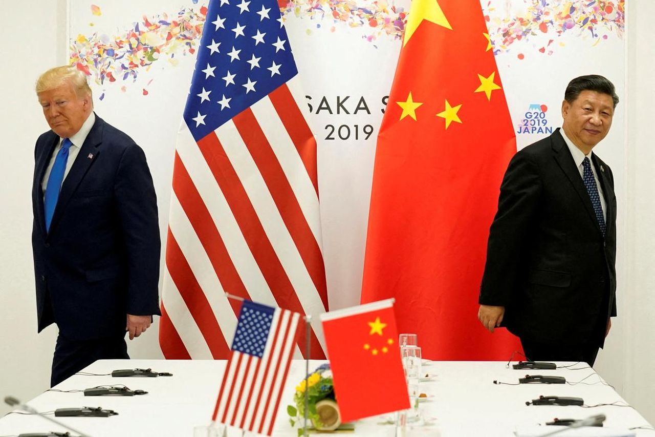 Trump rompe con Xi Jinping: dazi al 100% alla Cina e panico mondiale. Ora paga tutto il pianeta?