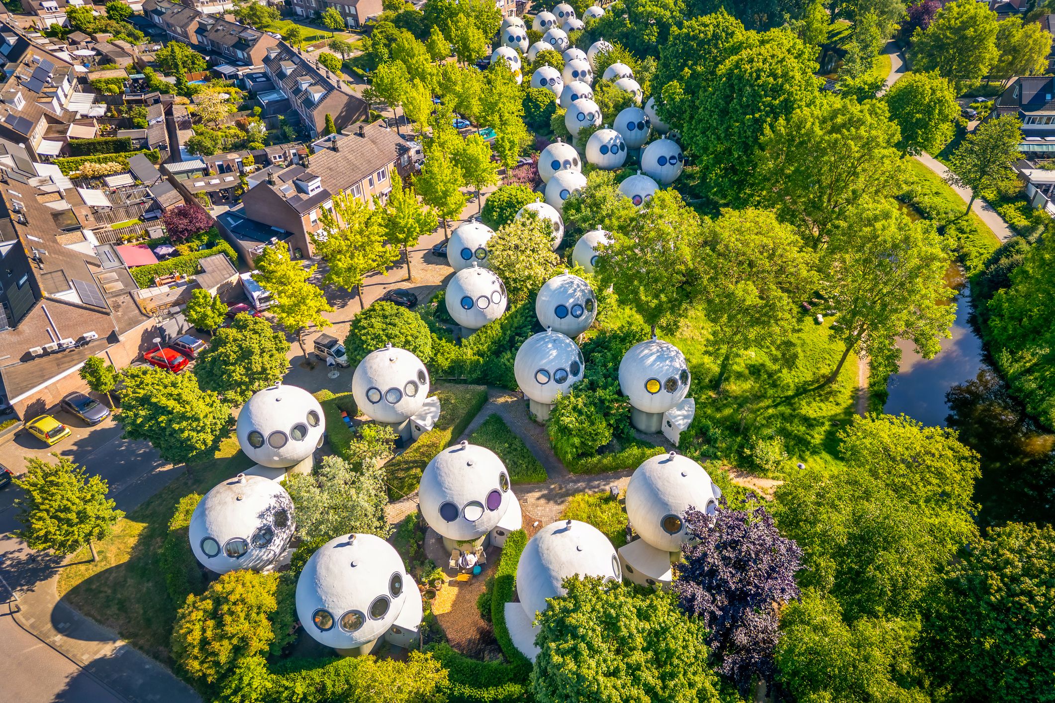 Le Bolwoningen, le famose case a sfera olandesi