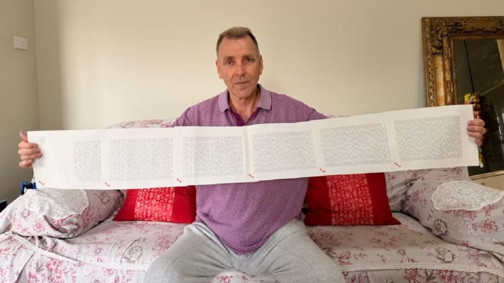 Laurence Watkins mostra la lista completa di tutti i suoi nomi