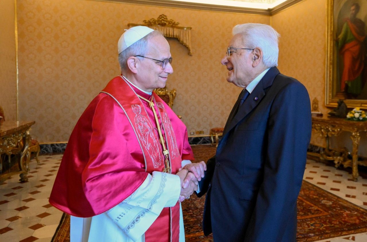 Papa Leone XIV nella prima visita ufficiale al Quirinale con Mattarella