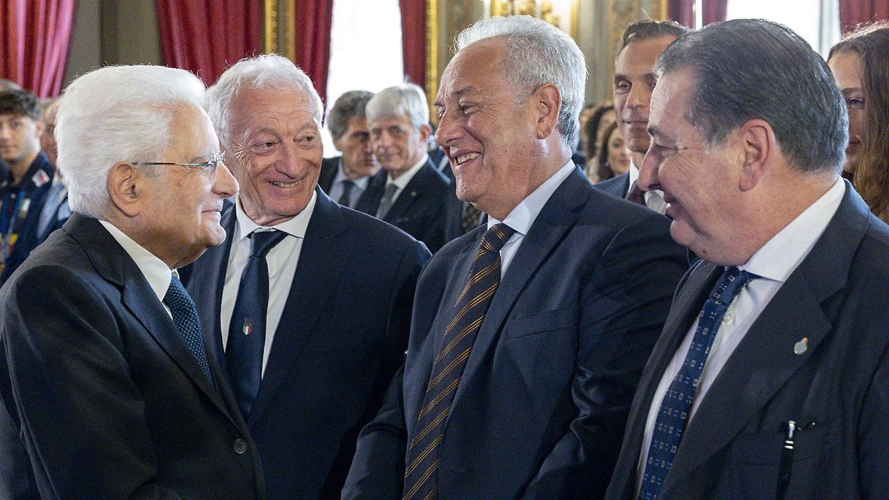 L’Italia vince nella diversità: la lezione di Julio Velasco ha fatto battere il cuore anche al Quirinale L’Italia vince nella diversità: la lezione di Julio Velasco ha fatto battere il cuore anche al Quirinale