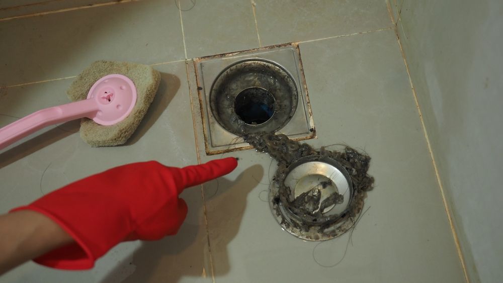 scarico doccia sporco