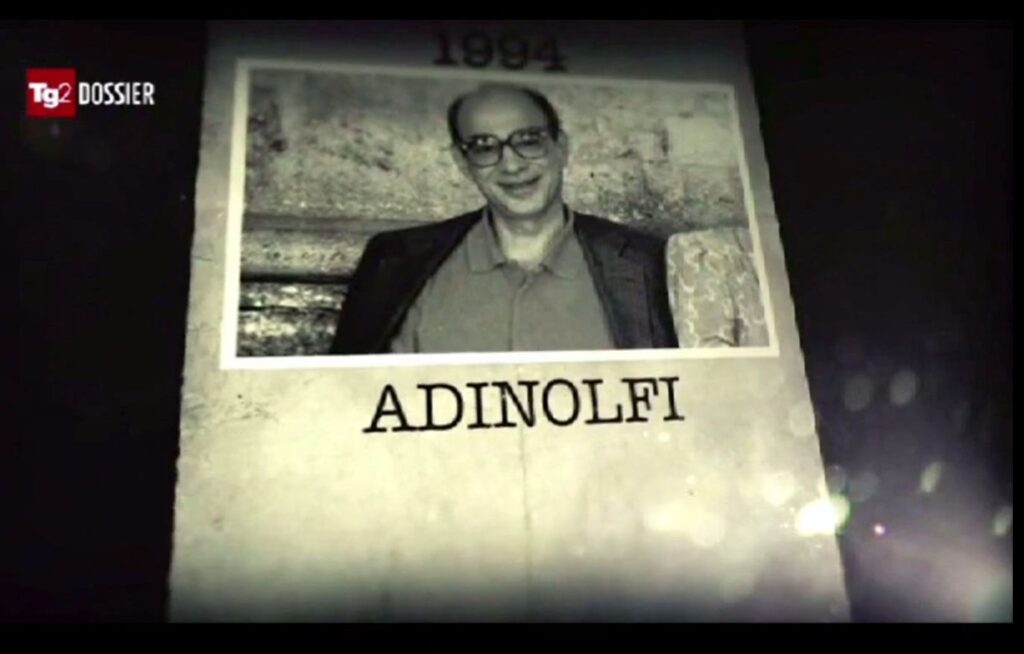 Paolo Adinolfi grafica TG2 Dossier