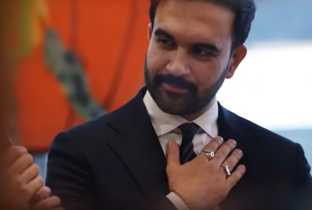 Zohran Mamdani con i suoi anelli