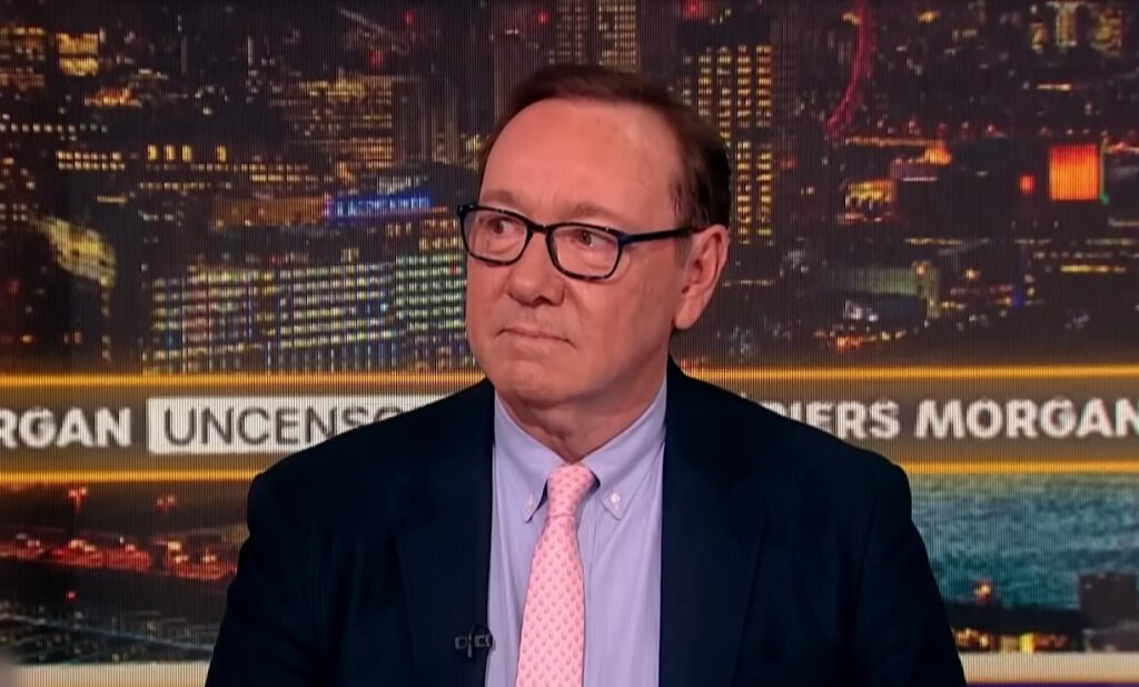 Kevin Spacey, da attore Premio Oscar a “senzatetto”: “Vivo in hotel, ho perso tutto in 7 anni” Kevin Spacey in un'intervista di un anno fa