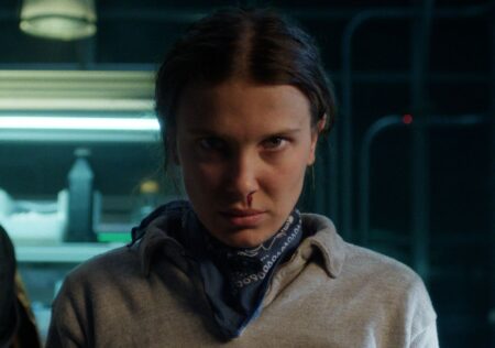 Millie Bobby Brown in una scena di Stranger Things 5