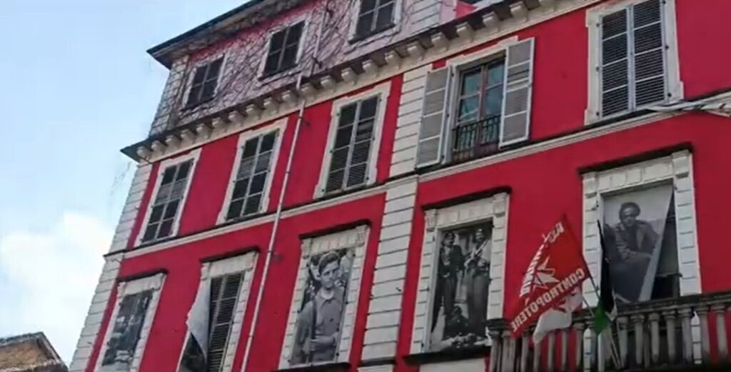 Blitz della Digos a Torino nel centro sociale Askatasuna, si indaga sull’assalto alla redazione di La Stampa Un dettaglio di Askatasuna