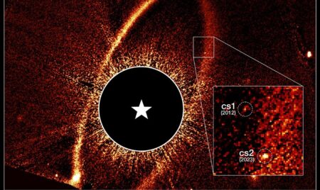Hubble cattura una meraviglia spaziale, lo schianto di due asteroidi giganti vicino a una stella dettaglio immagine di Hubble