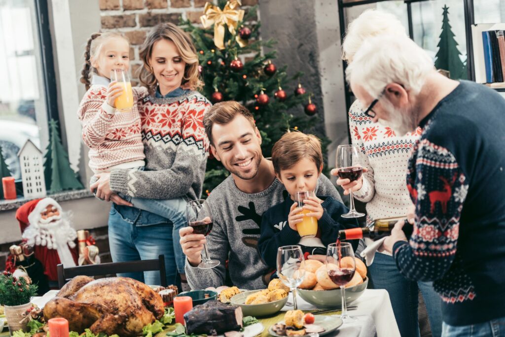 Come riciclare gli avanzi di Natale (e fare piatti ancora più buoni) famiglia a Natale