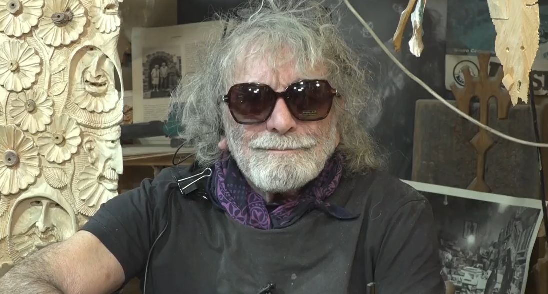 Mauro Corona occhiali