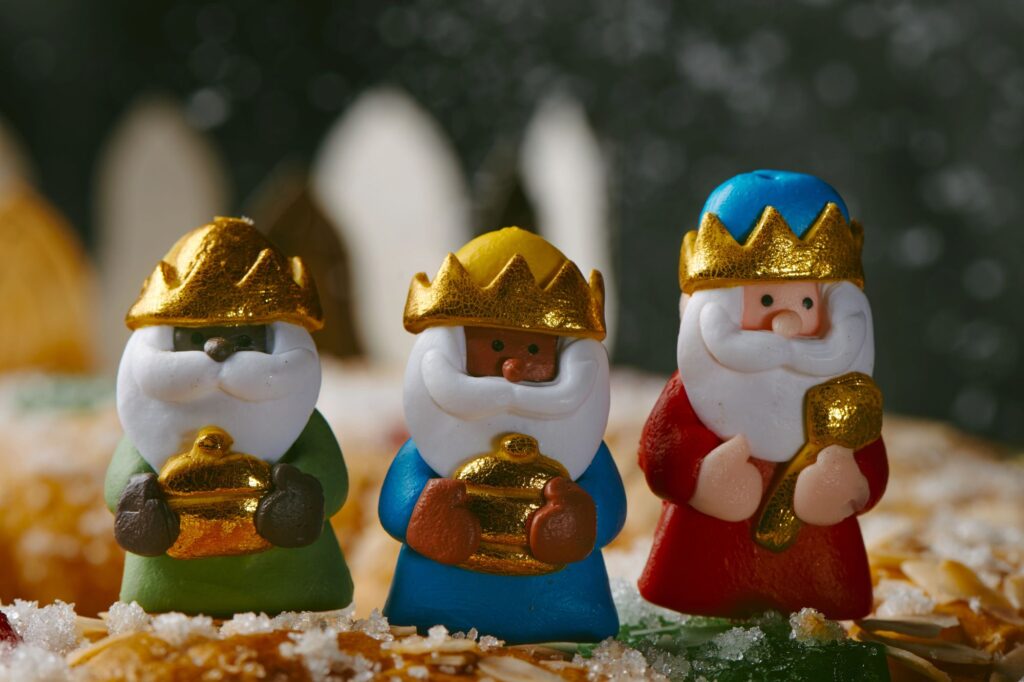 statuette re magi
