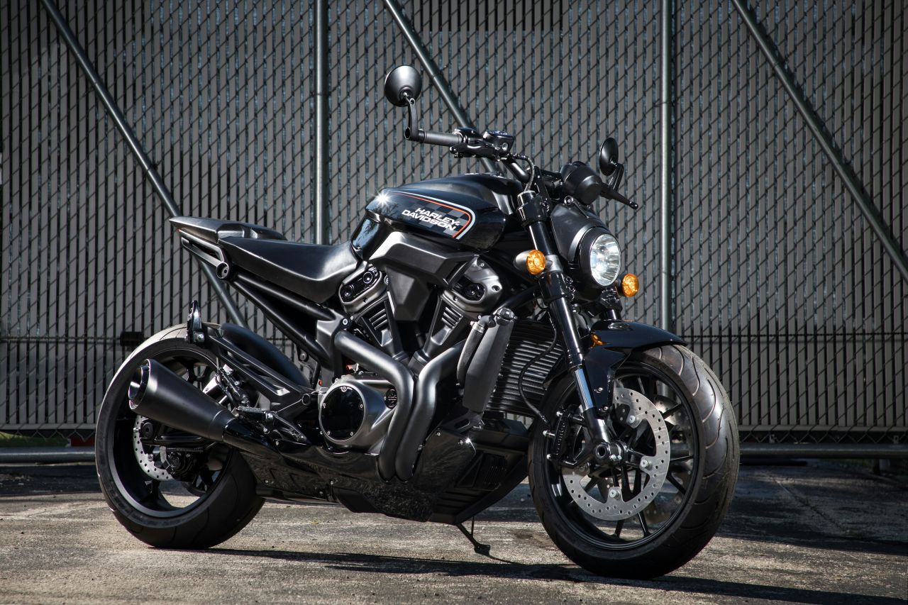 una moto ferma