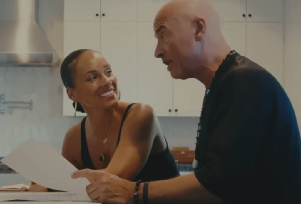 Chi è Alicia Keys, voce black e cuore siciliano, super ospite a Sanremo 2026 con Eros Ramazzotti Alicia Keys ed Eros Ramazzotti