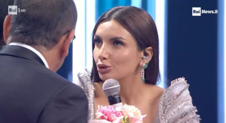 Elettra Lamborghini, i festini bilaterali (forse di Corona) e l’urlo del pubblico: è lei la vera protagonista di Sanremo 2026? Elettra Lamborghini