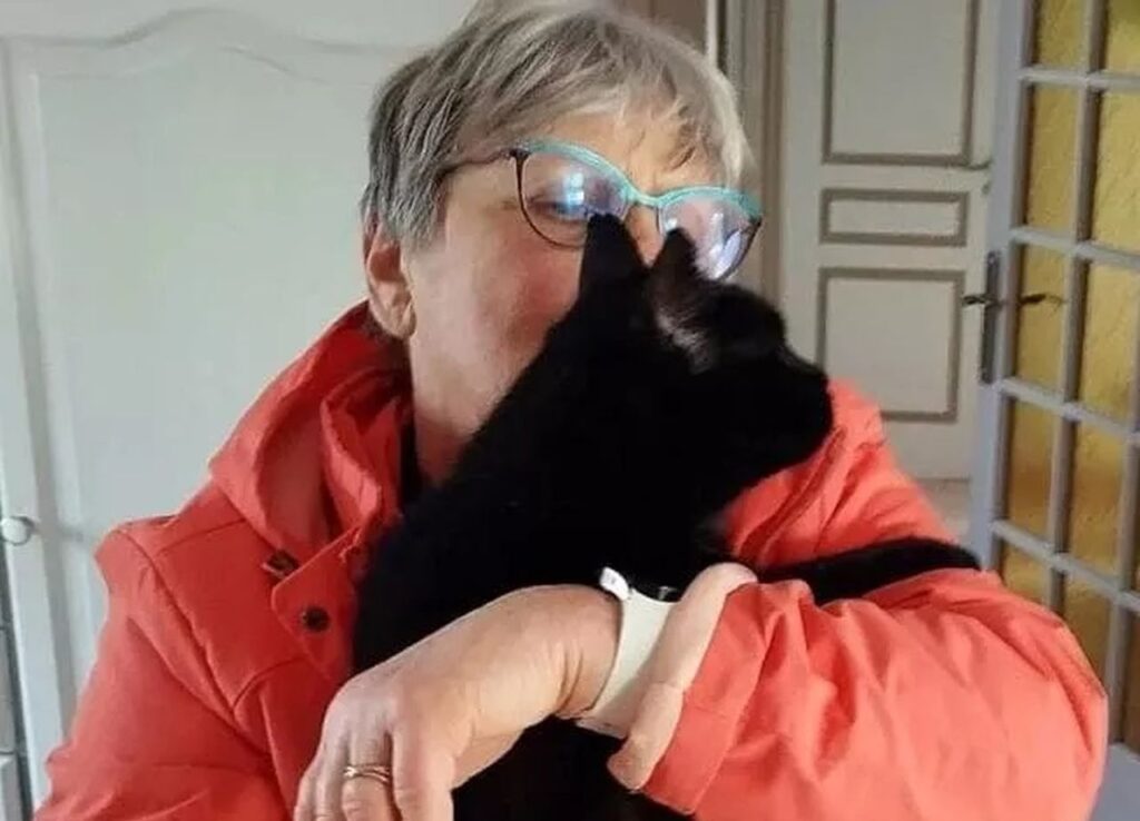 Pacha con la sua umana