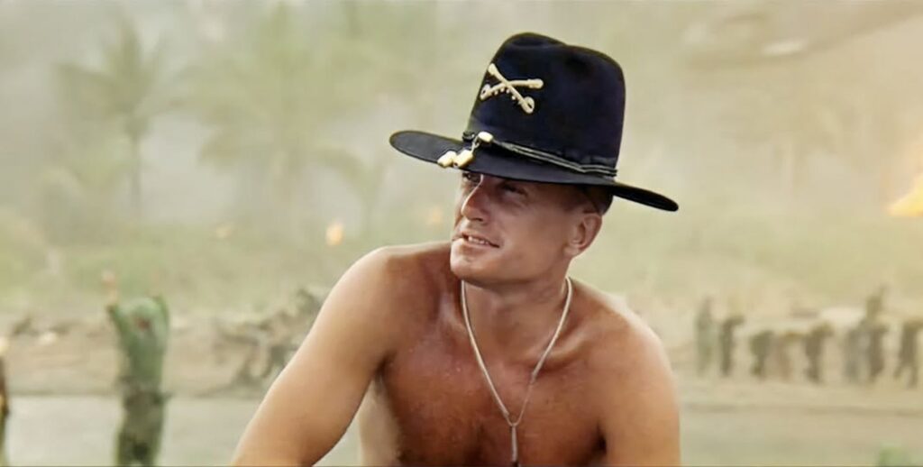 Robert Duvall in una scena di Apocalypse Now