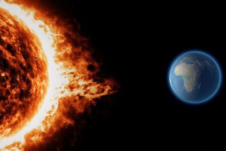 Il Sole fa spettacolo, ma la tempesta solare di oggi non è quella che crediamo (e non vedremo aurore boreali) rappresentazione di Sole e Terra
