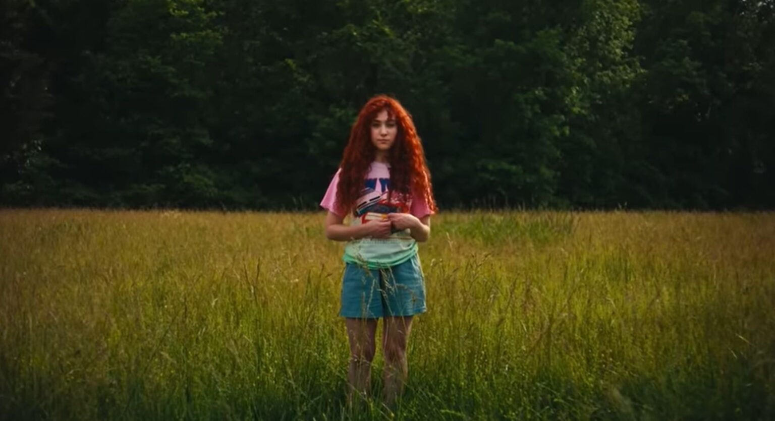 Chappell Roan vs. Jorginho, ci si mette anche il sindaco di Rio che banna la cantante da “Todo Mundo no Rio” Chappell Roan