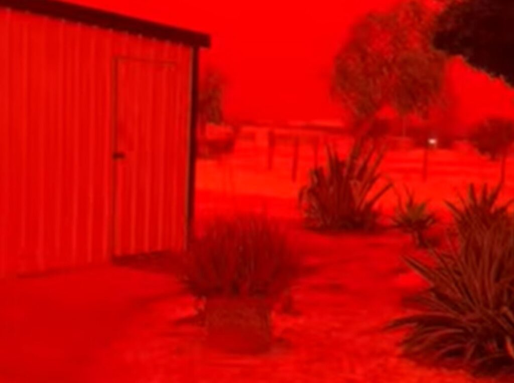 Cielo rosso in Australia