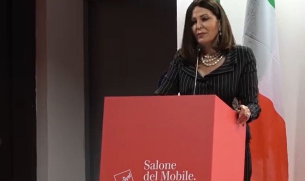 Daniela Santanchè al Salone del Mobile