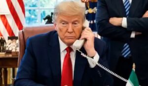 Finto Donald Trump che chiama