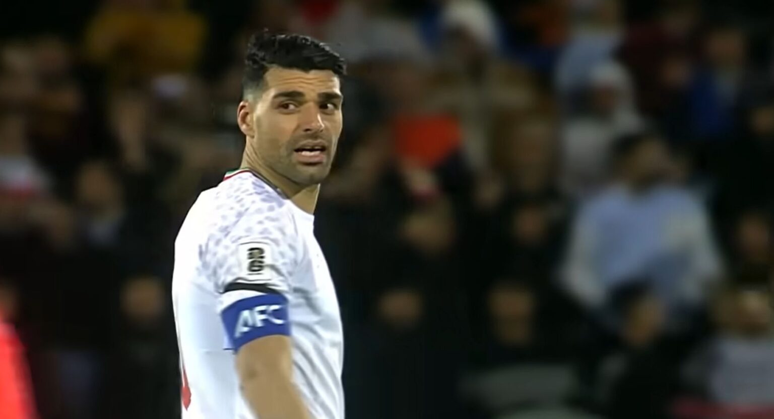 L’ombra della guerra sui Mondiali di calcio 2026, l’Iran di Taremi fuori? La Fifa valuta Iraq ed Emirati come sostituti Giocatore Iran