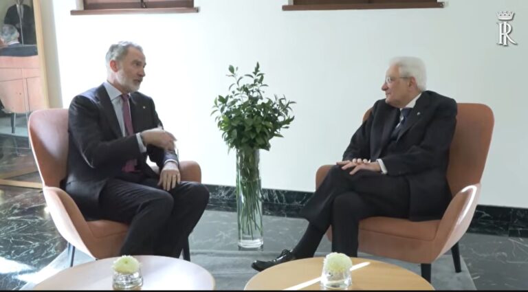 Mattarella con il re di Spagna