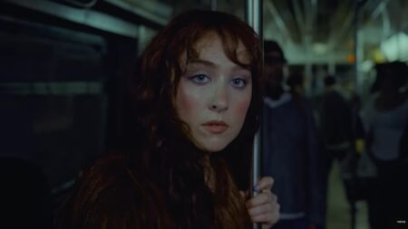 La figlia di Jude Law in lacrime: cosa è successo davvero con Chappell Roan in Brasile Chappell Roan