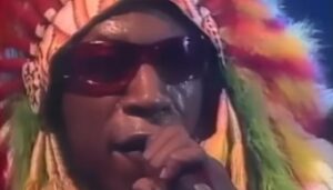 Morto Afrika Bambaataa, il padre di ‘Planet Rock’ che trasformò il Bronx nell’hip hop Afrika Bambaataa